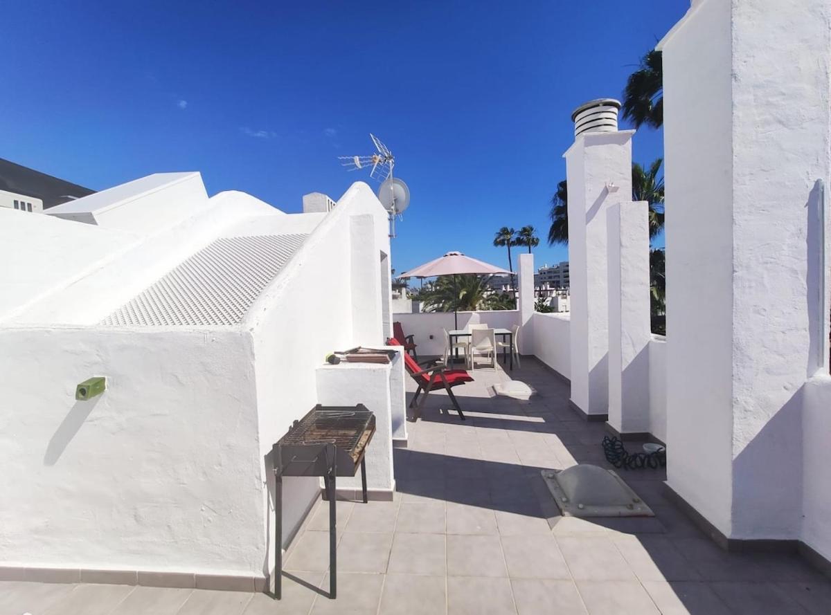 Adosada A Dos Pasos De La Playa En * Marbella